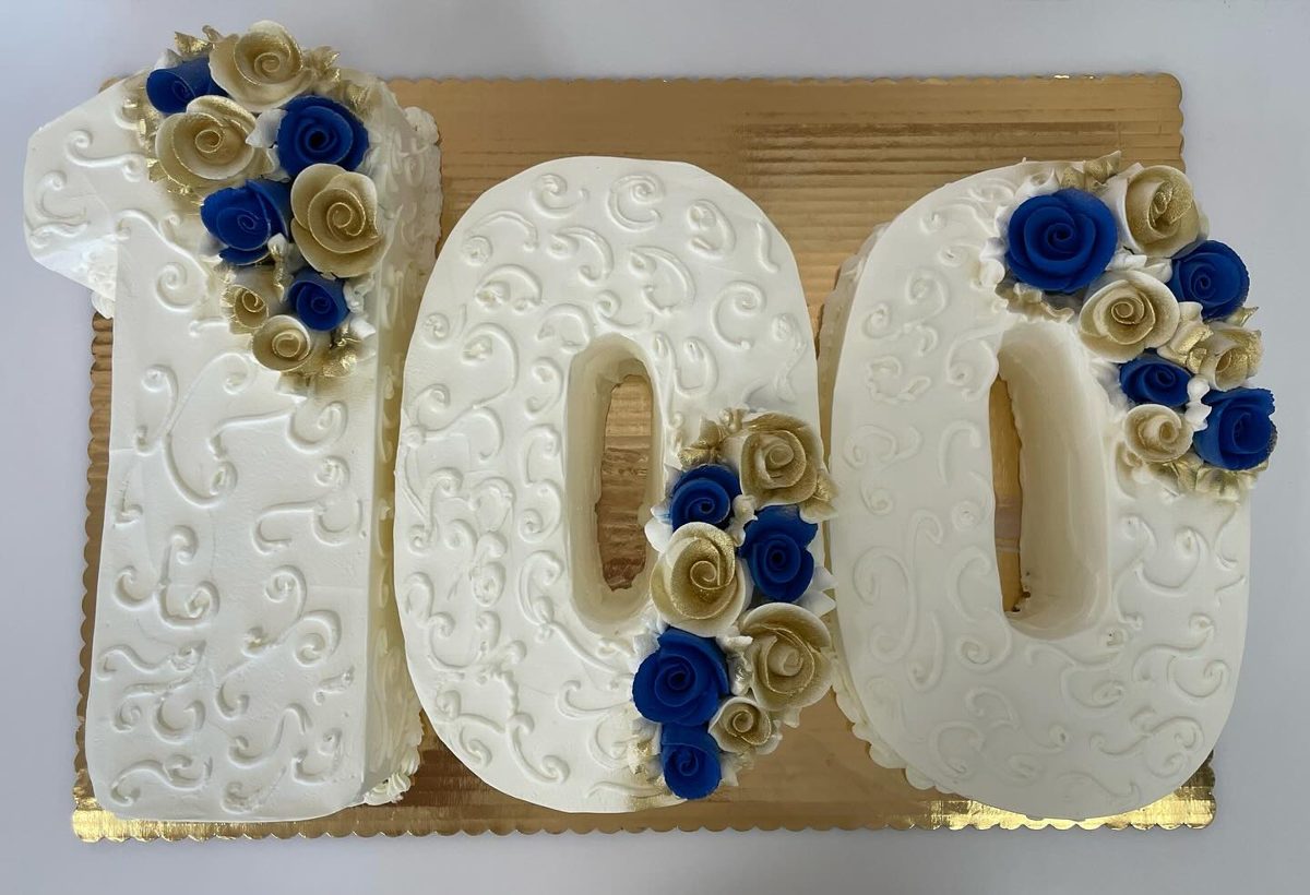 100 Cake With Blue and Gold Roses from Tarzana Bakery